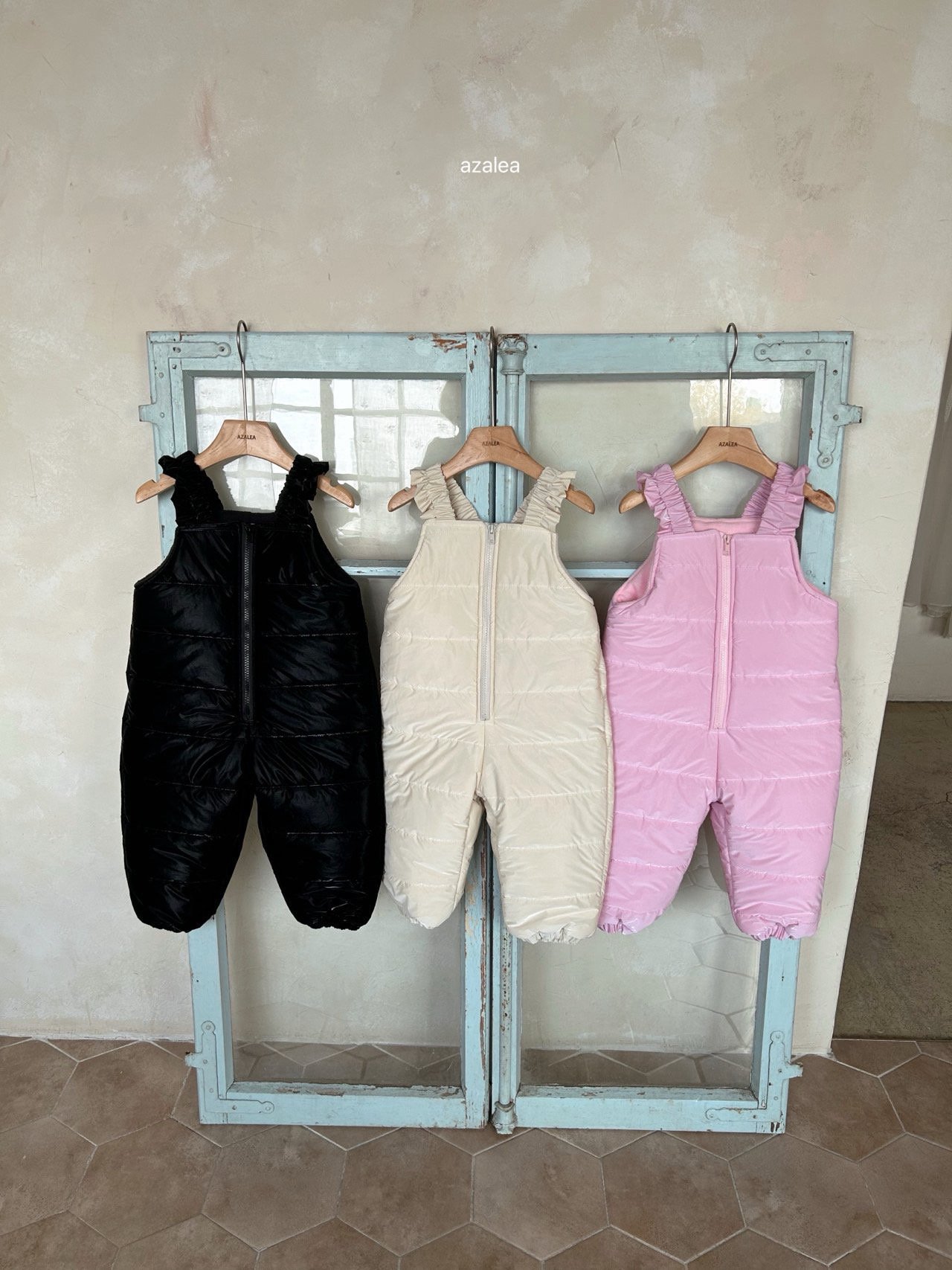 아젤리아-오로라씬오버롤