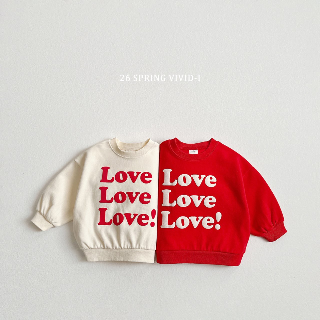 비비드아이-럽럽럽입체맨투맨